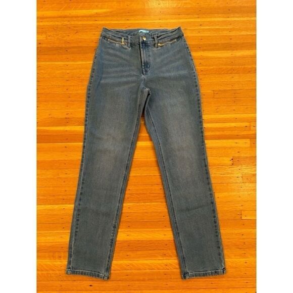 J. McLaughlin light wash zipper pocket jeans - Picture 1 of 4